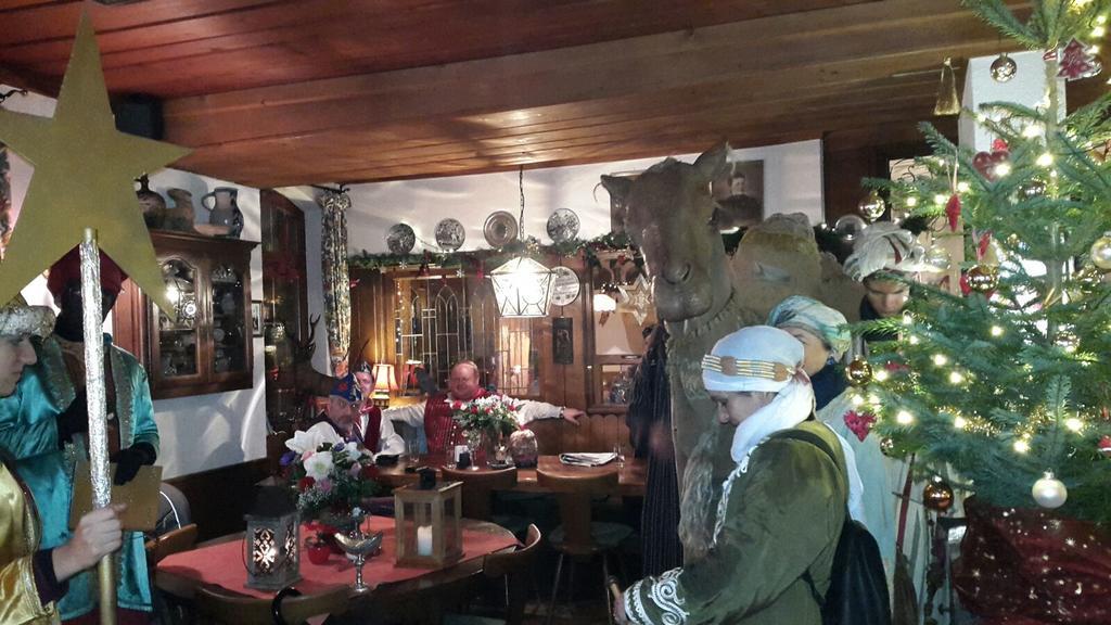 Gasthaus Zum Hirschen シュタウフェン・イム・ブライスガウ エクステリア 写真